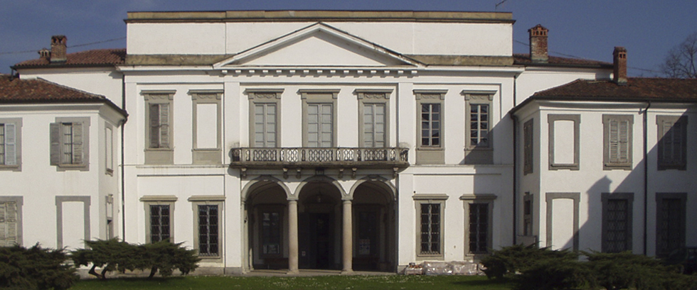 La sede incontri di La Casa della Poesia di Monza: villa Mirabello