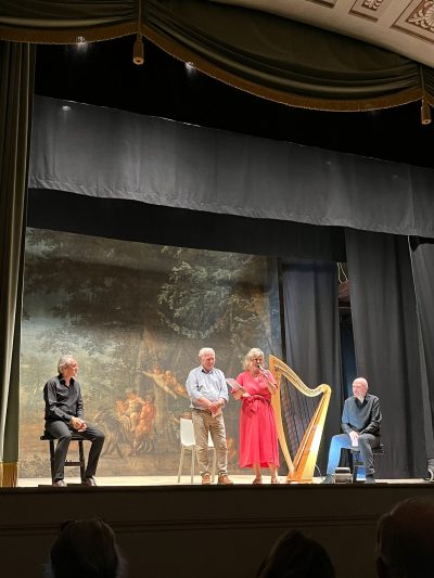 Fulvio Renzi, Carlo Pagani, Elisabetta Motta, Vincenzo Zitello nel teatro di corte della Reggia diMonza