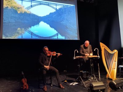 Fulvio Renzi (violino) e Vincenzo Zitello (terra)